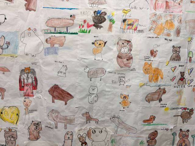 ALUMNOS DE TODOS LOS GRADOS REALIZAN UN MURAL